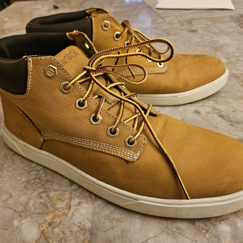 Timberland Men's Tan High-Top Sneakers